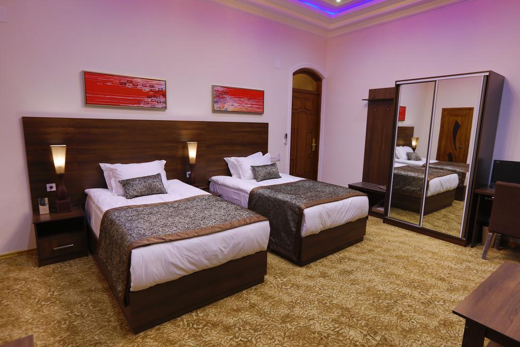 Lotte Palace Душанбе Екстериор снимка