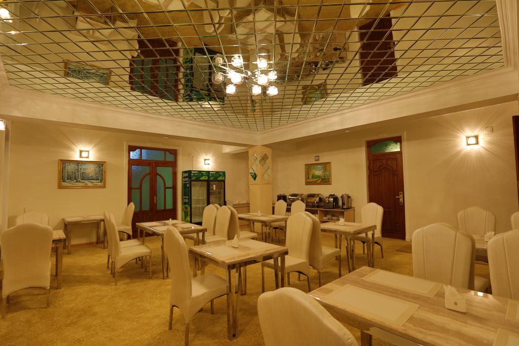 Lotte Palace Душанбе Екстериор снимка