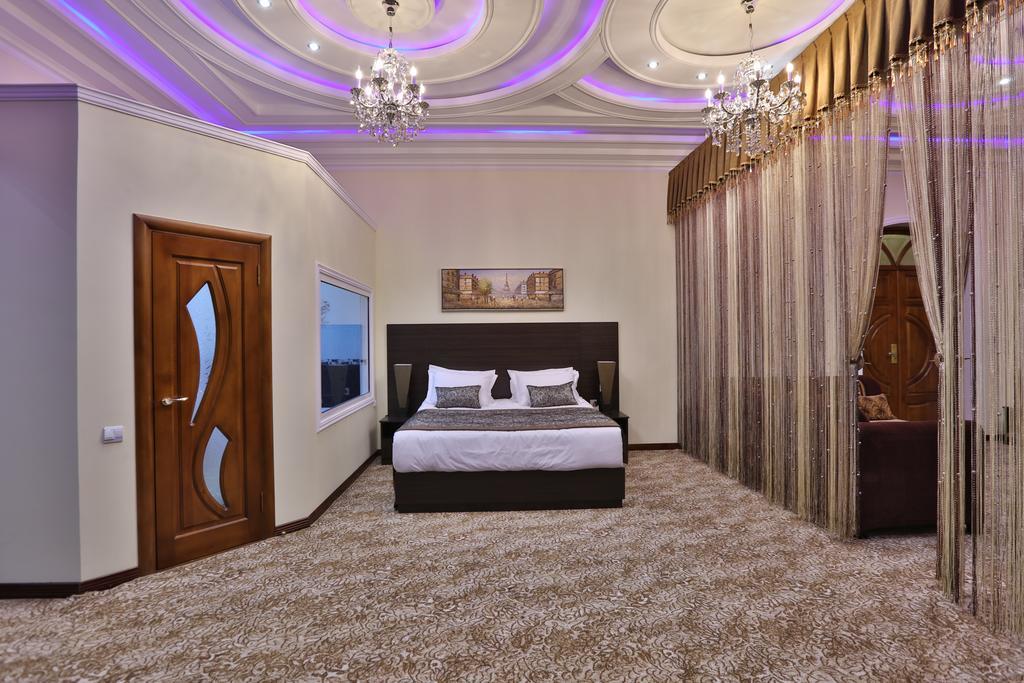 Lotte Palace Душанбе Екстериор снимка
