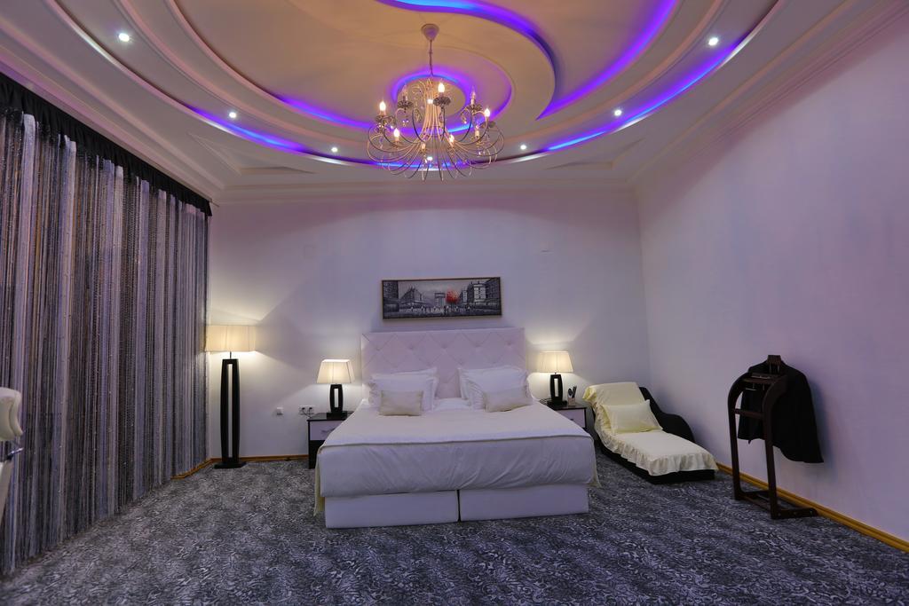 Lotte Palace Душанбе Екстериор снимка