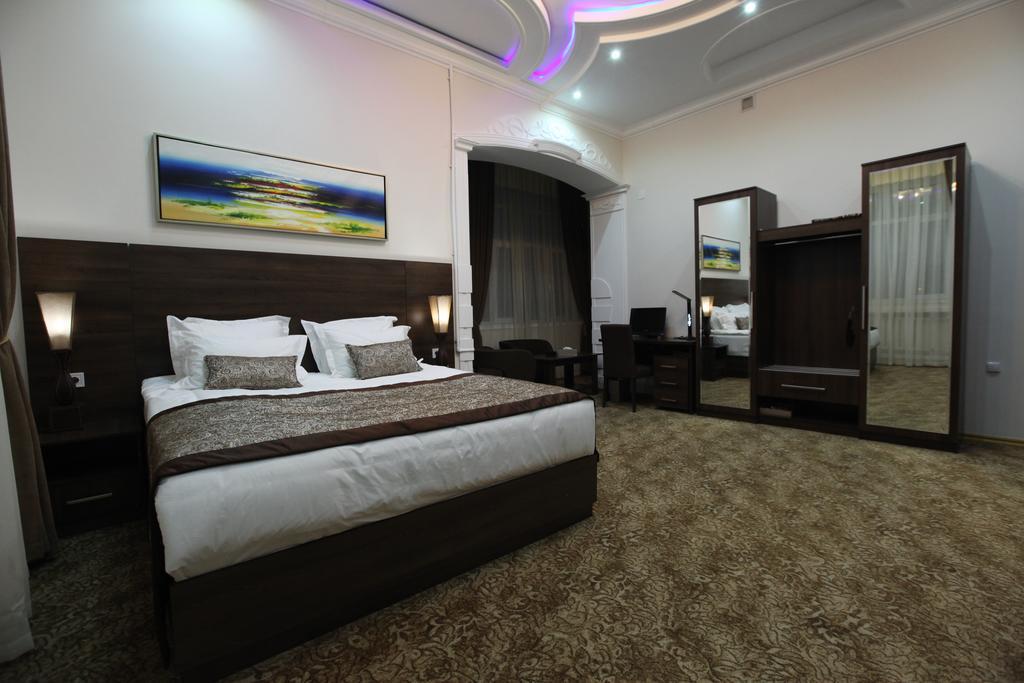Lotte Palace Душанбе Екстериор снимка